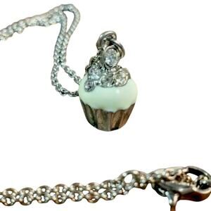 Cupcake Necklace Pendant Rhinestone Charm Silver Tone Cream Enamel‎ 16-17" Chain